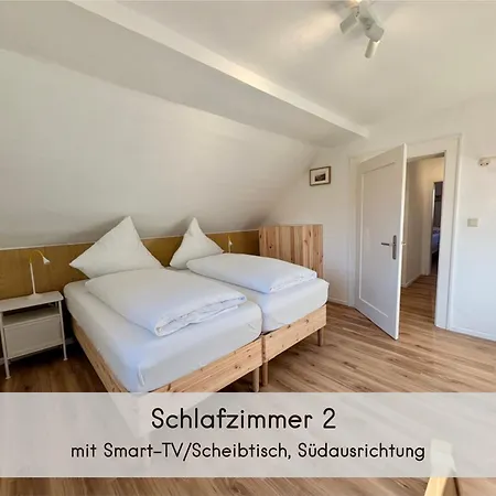 Waldhaeuschen - Bis 10 Personen, 4 Schlafzimmer, 2 Baeder, Tischkicker, Kostenlose Parkplaetze, Wlan, Smart-tvs Holiday home Mehlmeisel