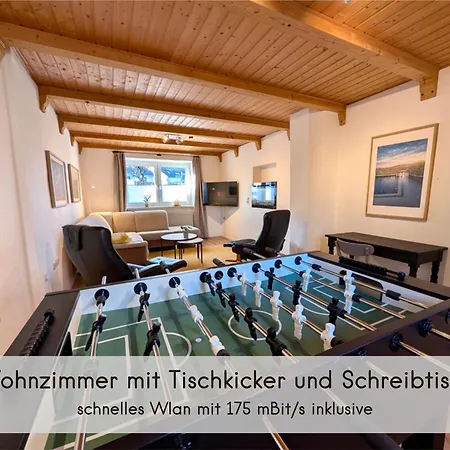Holiday home Waldhaeuschen - Bis 10 Personen, 4 Schlafzimmer, 2 Baeder, Tischkicker, Kostenlose Parkplaetze, Wlan, Smart-tvs *