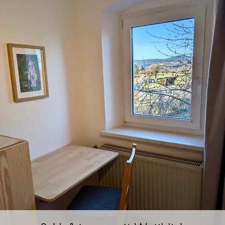 Waldhaeuschen - Bis 10 Personen, 4 Schlafzimmer, 2 Baeder, Tischkicker, Kostenlose Parkplaetze, Wlan, Smart-tvs Vakantiehuis