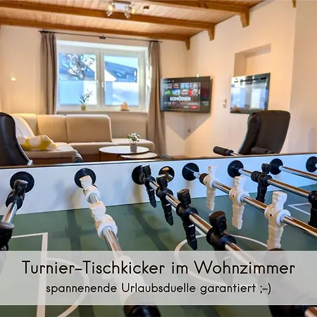 Waldhaeuschen - Bis 10 Personen, 4 Schlafzimmer, 2 Baeder, Tischkicker, Kostenlose Parkplaetze, Wlan, Smart-tvs Holiday home Mehlmeisel