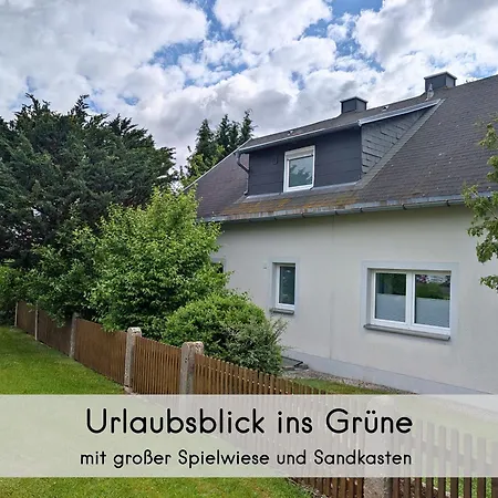 Waldhaeuschen - Bis 10 Personen, 4 Schlafzimmer, 2 Baeder, Tischkicker, Kostenlose Parkplaetze, Wlan, Smart-tvs