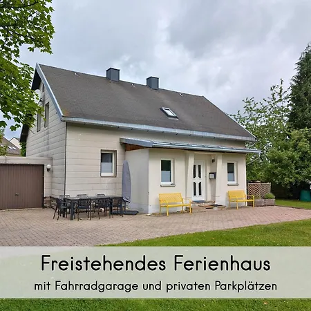 Waldhaeuschen - Bis 10 Personen, 4 Schlafzimmer, 2 Baeder, Tischkicker, Kostenlose Parkplaetze, Wlan, Smart-tvs