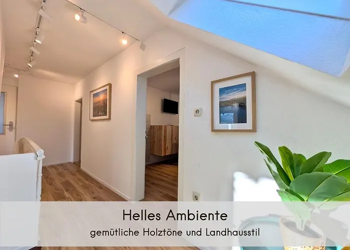 Waldhaeuschen - Bis 10 Personen, 4 Schlafzimmer, 2 Baeder, Tischkicker, Kostenlose Parkplaetze, Wlan, Smart-tvs *